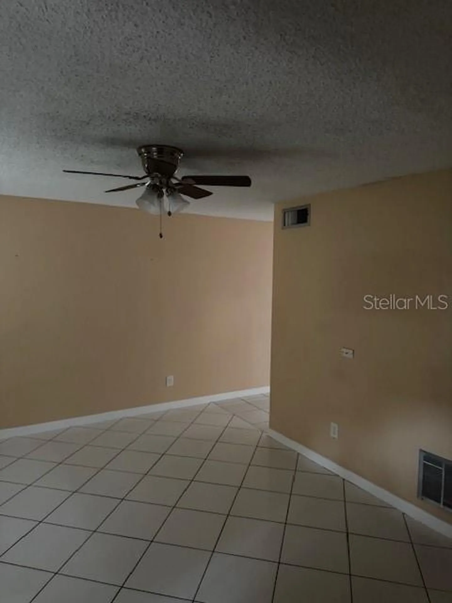 7605 W Deleon Court Tampa FL 33615