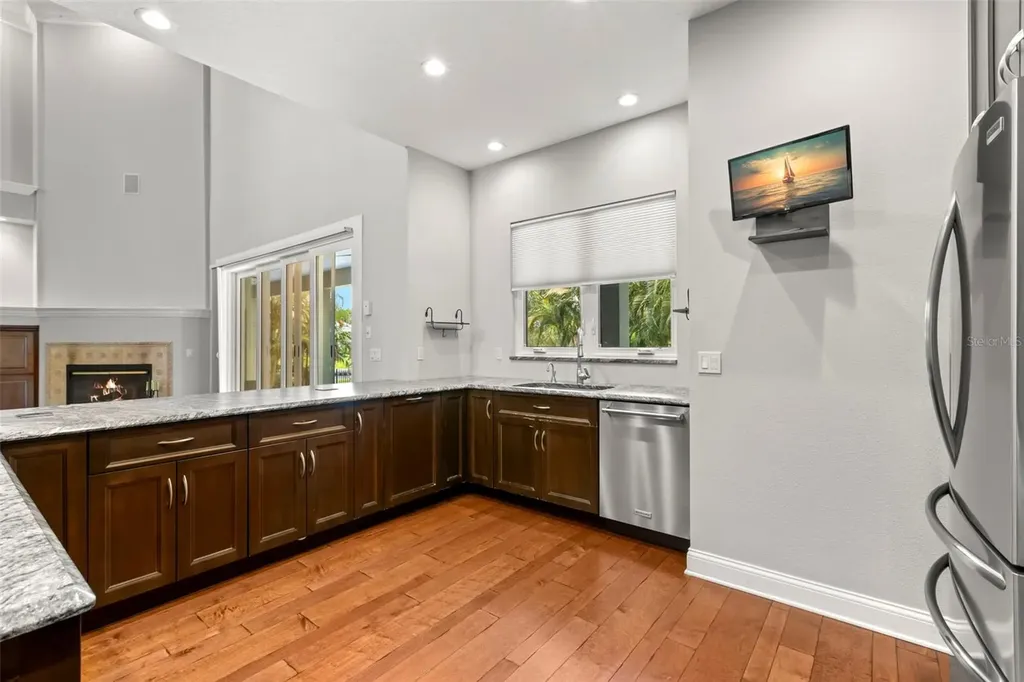 1171 Red Maple Circle NE St Petersburg FL 33703