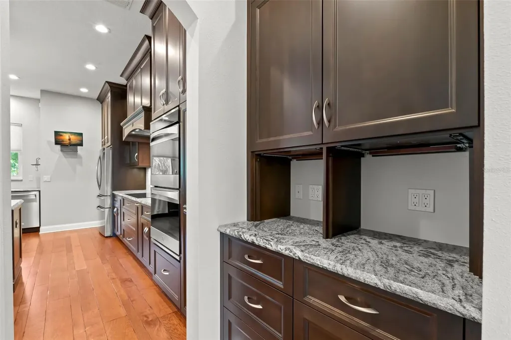 1171 Red Maple Circle NE St Petersburg FL 33703