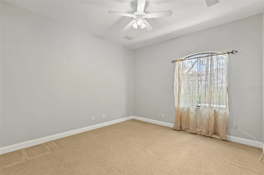 1171 Red Maple Circle NE St Petersburg FL 33703