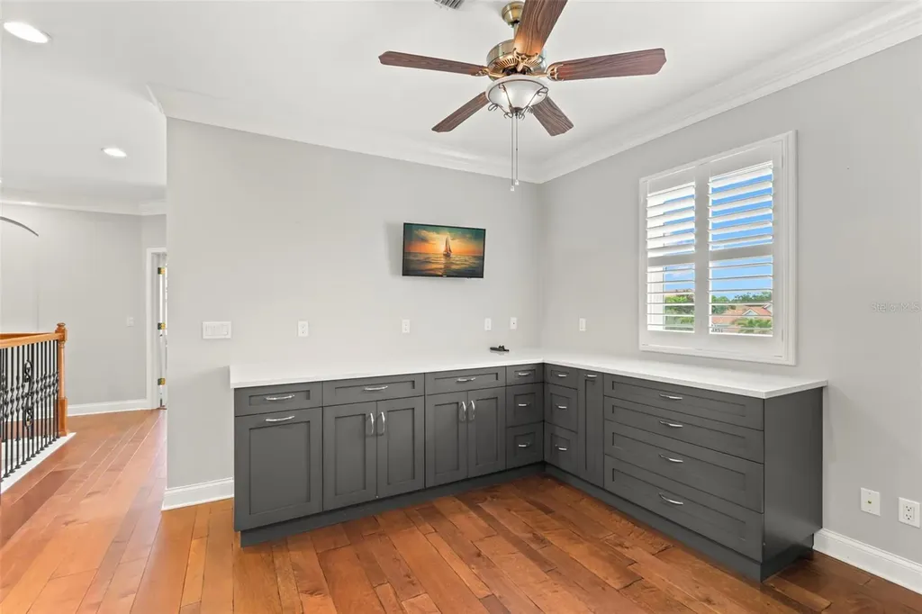 1171 Red Maple Circle NE St Petersburg FL 33703