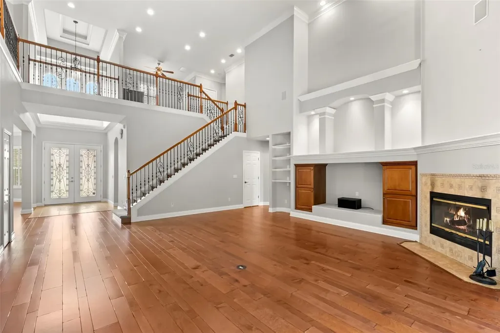 1171 Red Maple Circle NE St Petersburg FL 33703