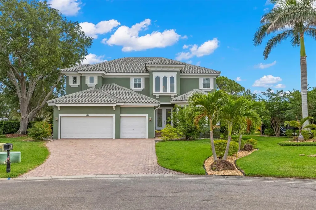 1171 Red Maple Circle NE St Petersburg FL 33703