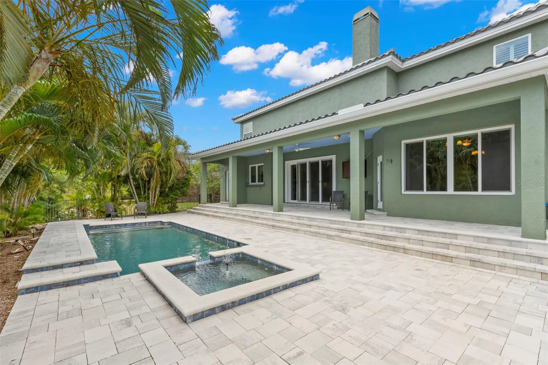 1171 Red Maple Circle NE St Petersburg FL 33703
