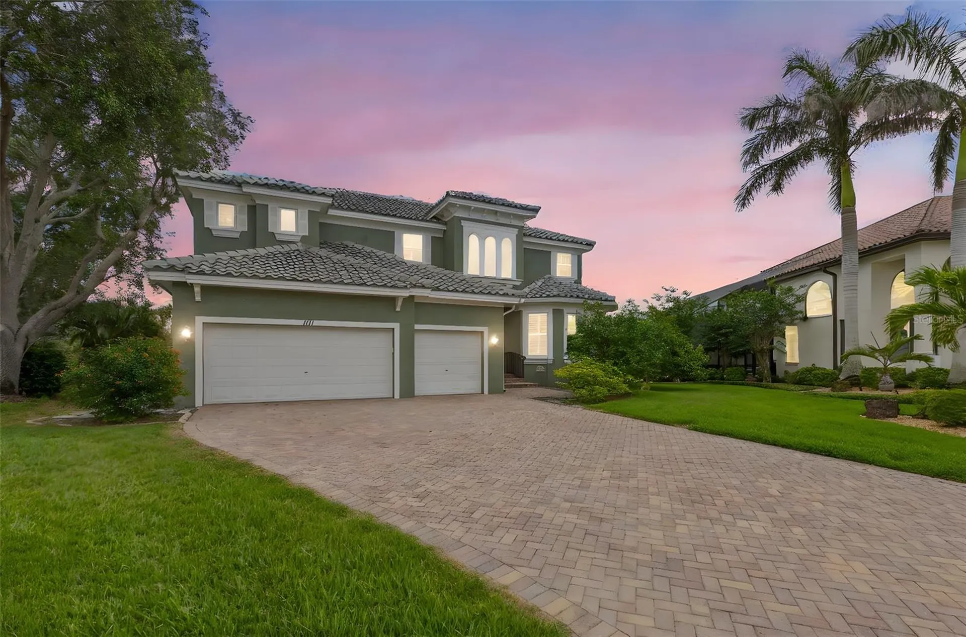 1171 Red Maple Circle NE St Petersburg FL 33703
