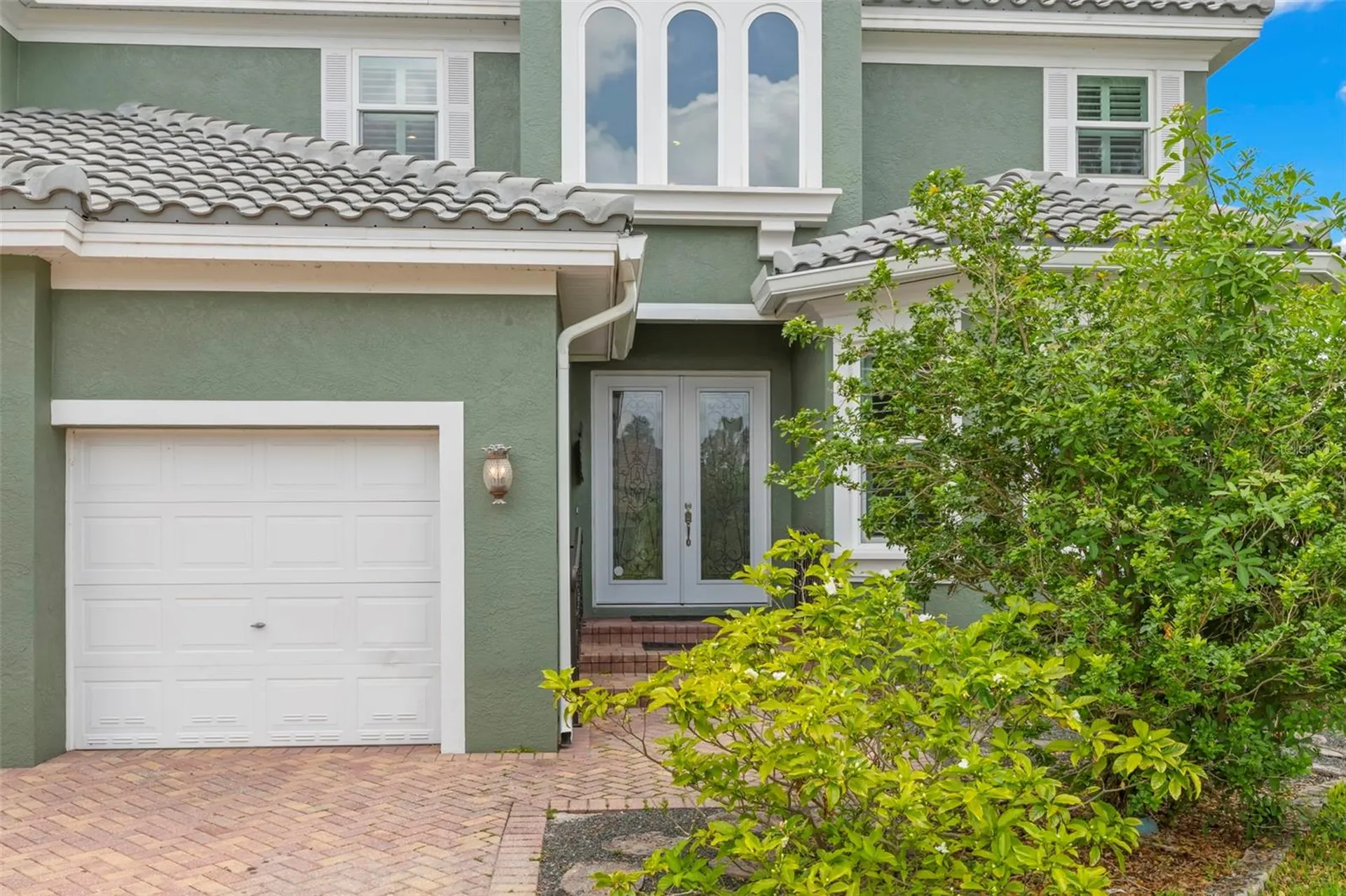 1171 Red Maple Circle NE St Petersburg FL 33703