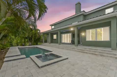 1171 Red Maple Circle NE St Petersburg FL 33703