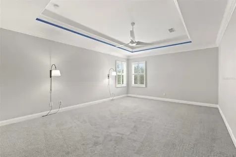 1171 Red Maple Circle NE St Petersburg FL 33703