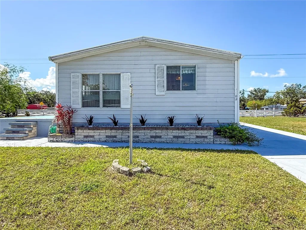 4609 10th Street Court E Ellenton FL 34222