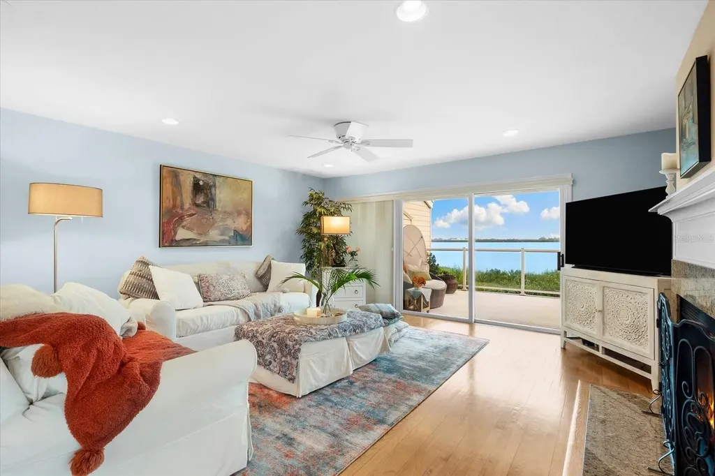 76 Tidy Island Boulevard Bradenton FL 34210