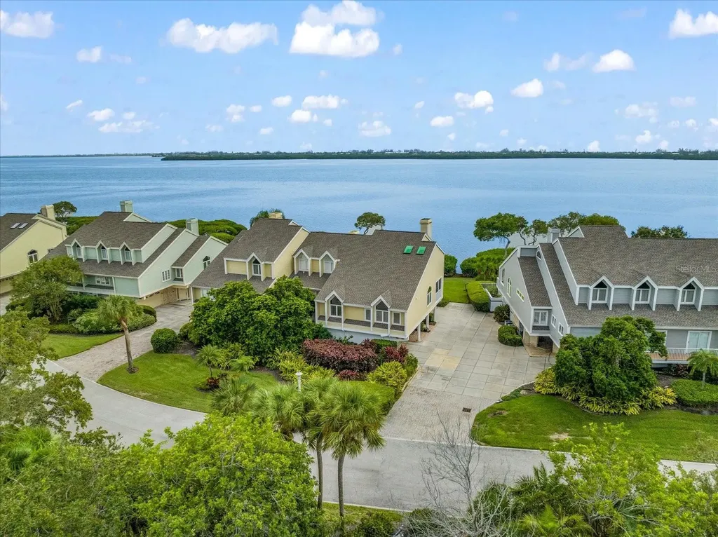 76 Tidy Island Boulevard Bradenton FL 34210