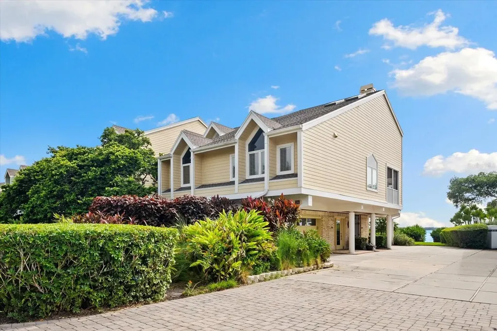 76 Tidy Island Boulevard Bradenton FL 34210