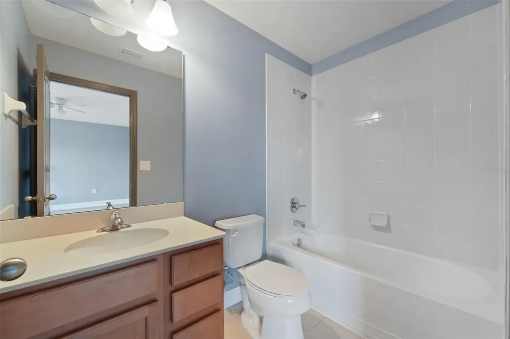 11006 Tahiti Isle Lane Tampa FL 33647