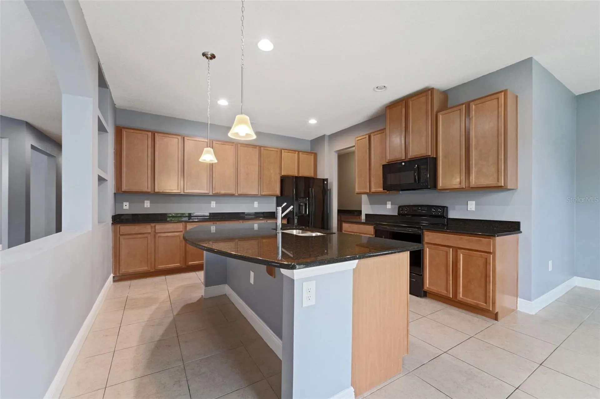 11006 Tahiti Isle Lane Tampa FL 33647