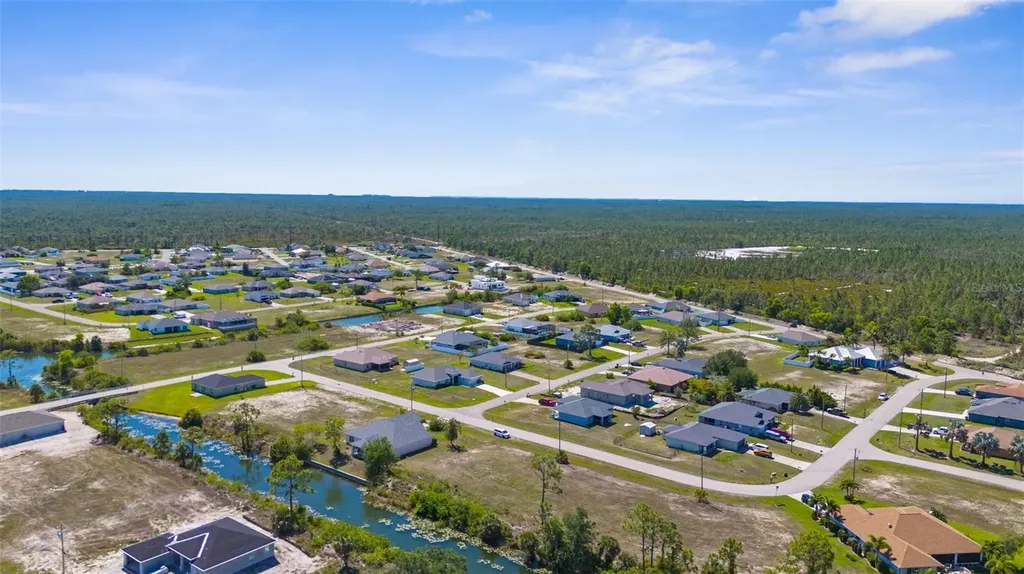 1016 NE 44th Lane Cape Coral FL 33909