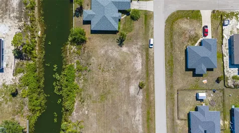 1016 NE 44th Lane Cape Coral FL 33909