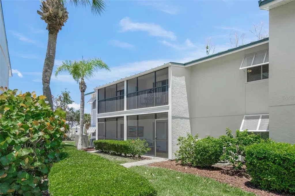 5681 Midnight Pass Road Sarasota FL 34242