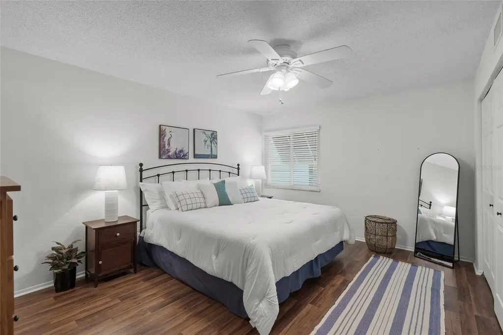 5681 Midnight Pass Road Sarasota FL 34242