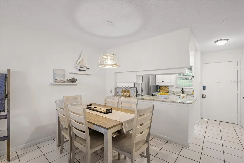 5681 Midnight Pass Road Sarasota FL 34242