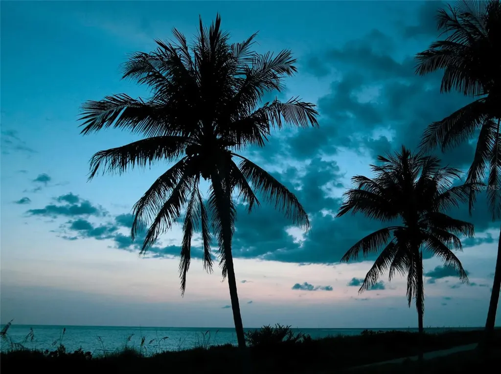 5681 Midnight Pass Road Sarasota FL 34242