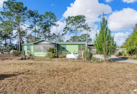 109 Istanbul Street Interlachen FL 32148