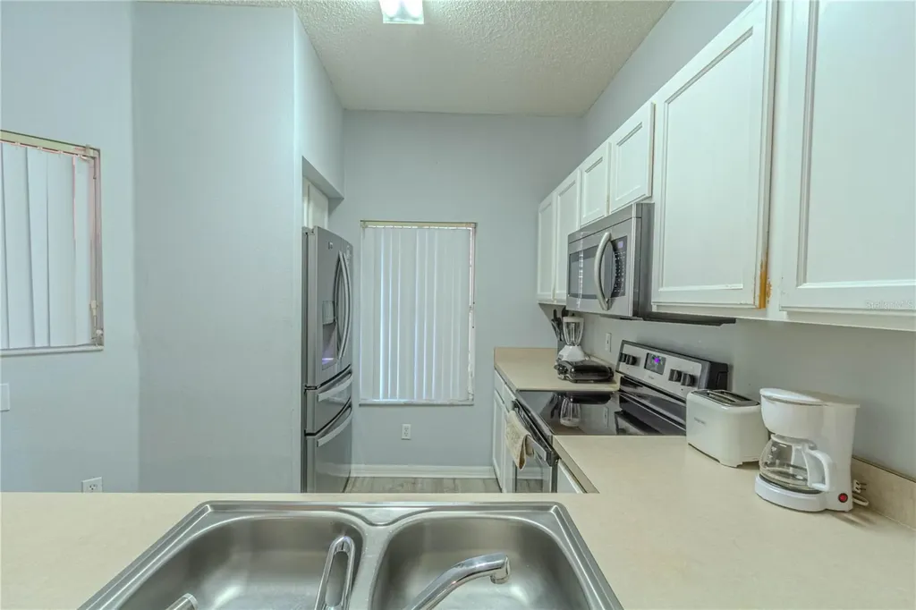 8502 Crystal Cove Loop Kissimmee FL 34747