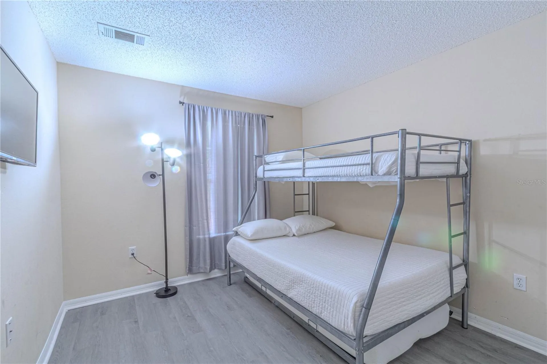 8502 Crystal Cove Loop Kissimmee FL 34747