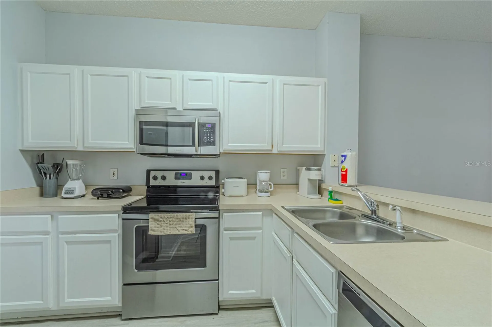 8502 Crystal Cove Loop Kissimmee FL 34747
