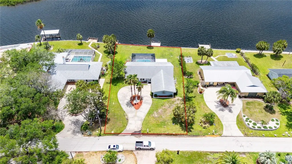 11900 W Bayshore Drive Crystal River FL 34429