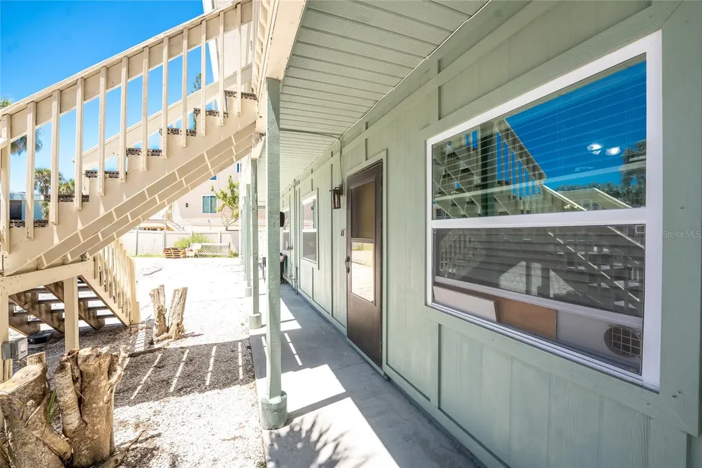 5041 N Beach Road Englewood FL 34223