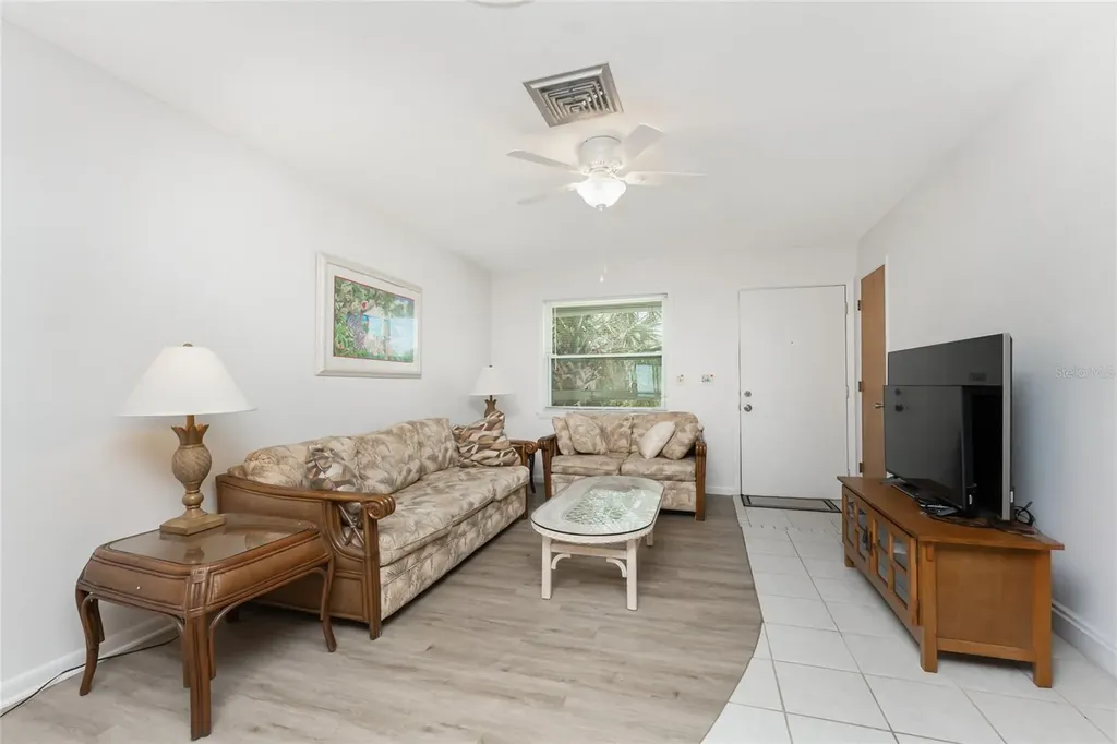 5041 N Beach Road Englewood FL 34223