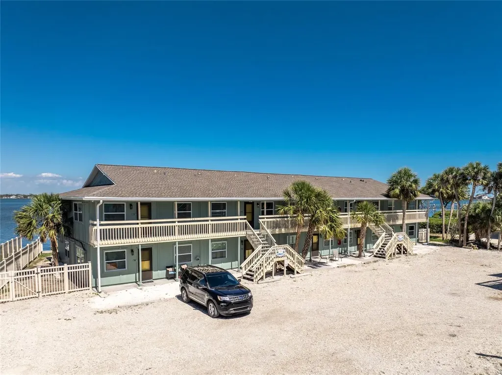 5041 N Beach Road Englewood FL 34223