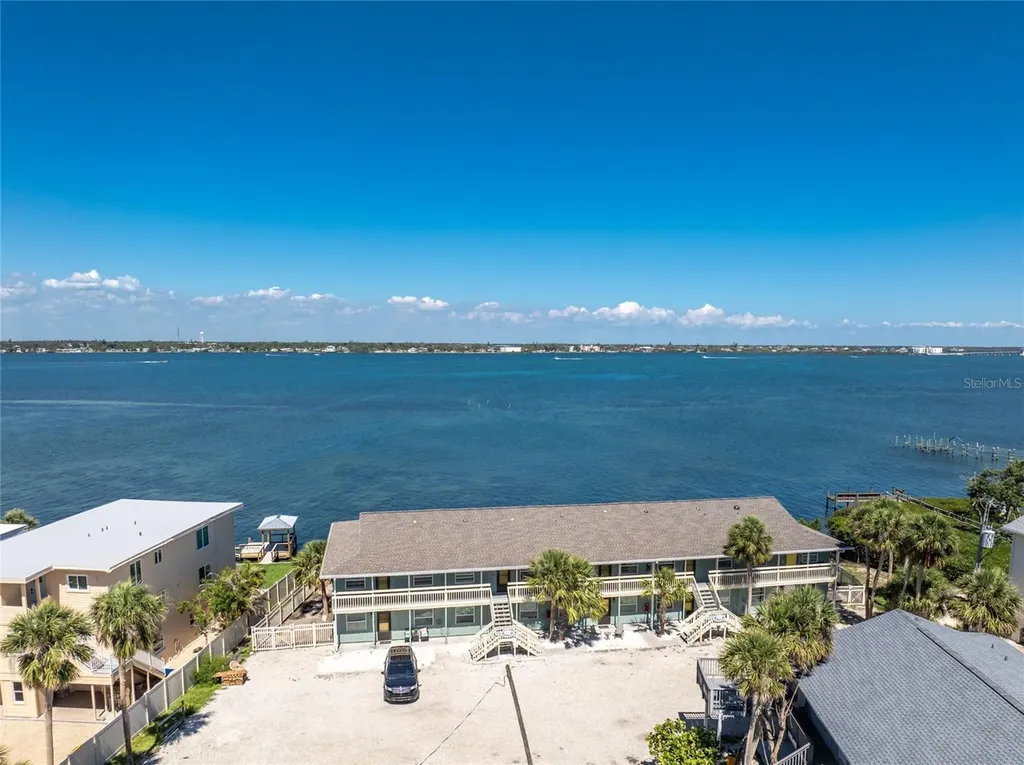 5041 N Beach Road Englewood FL 34223