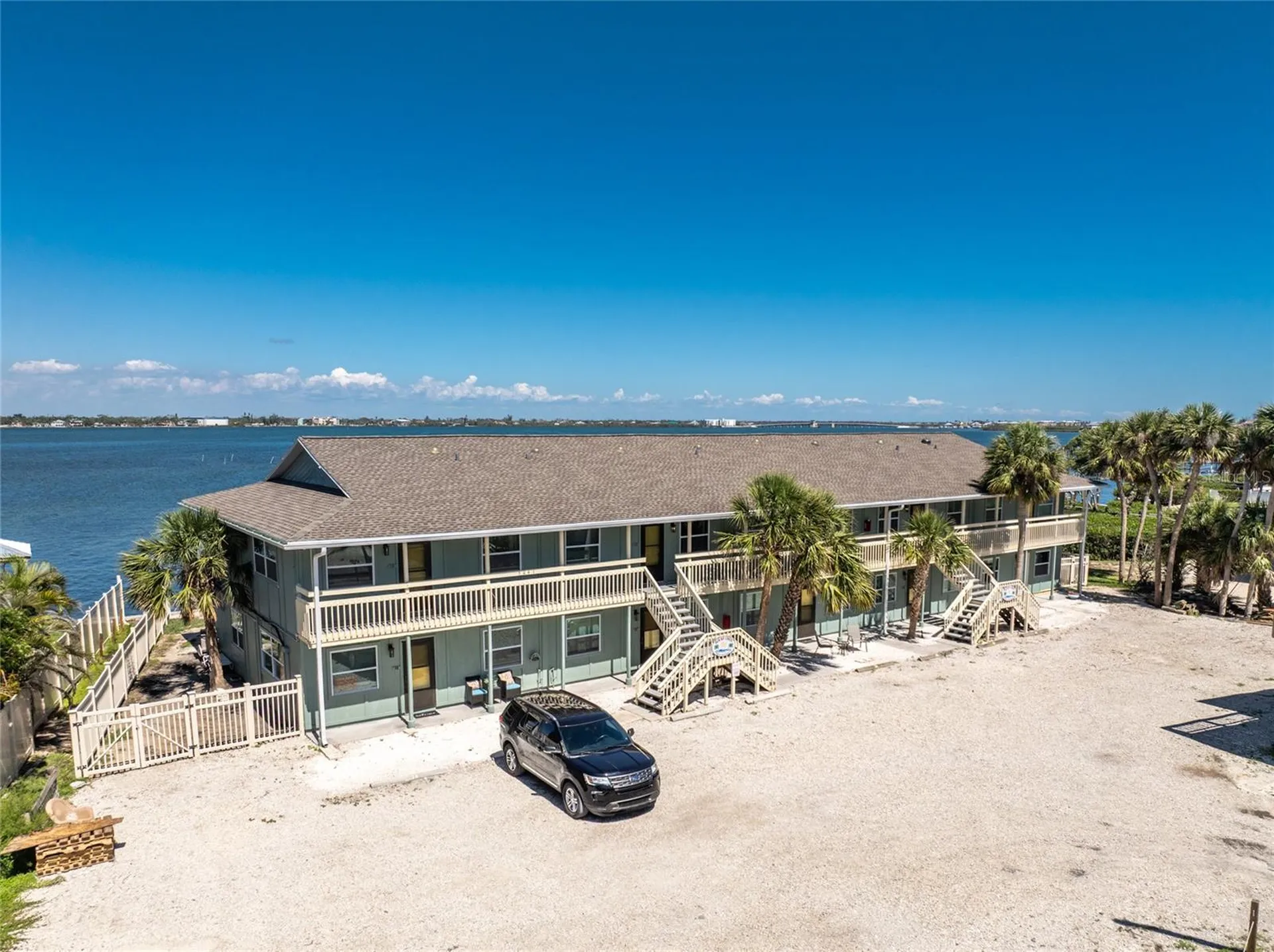5041 N Beach Road Englewood FL 34223