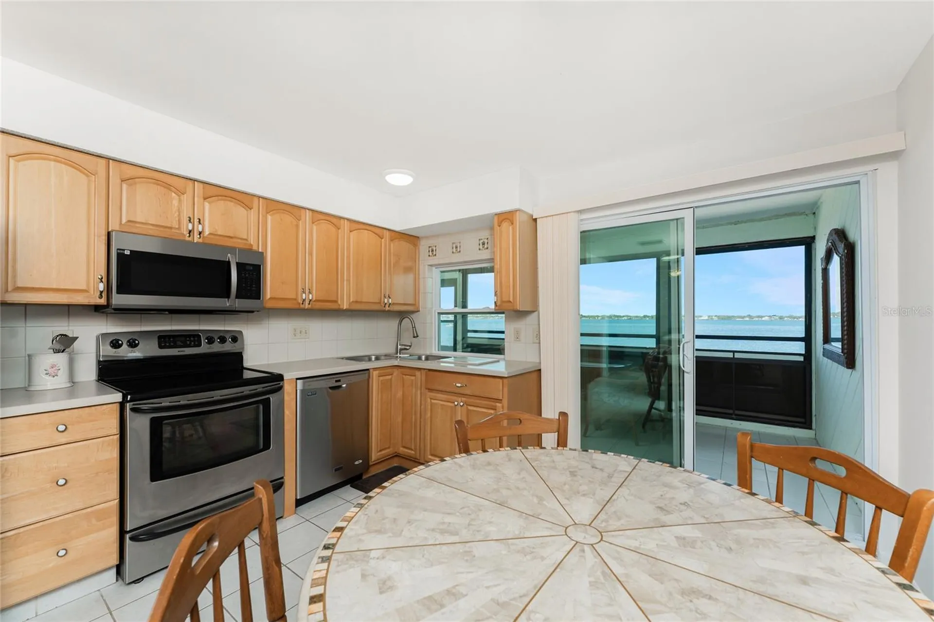 5041 N Beach Road Englewood FL 34223