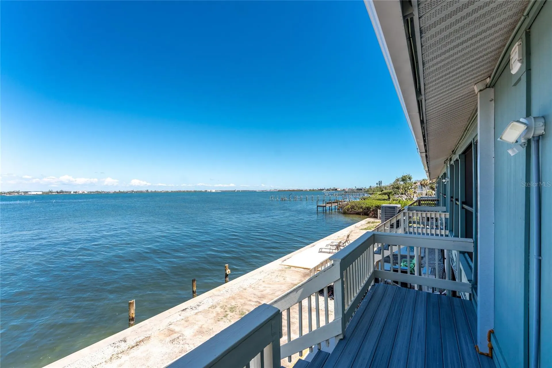 5041 N Beach Road Englewood FL 34223