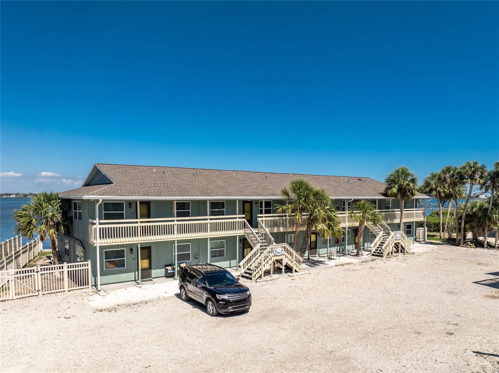 5041 N Beach Road Englewood FL 34223