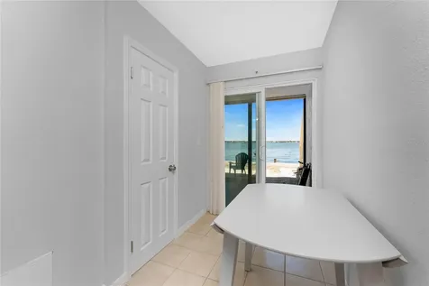 5041 N Beach Road Englewood FL 34223