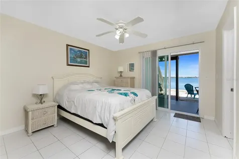 5041 N Beach Road Englewood FL 34223