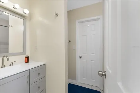 5041 N Beach Road Englewood FL 34223