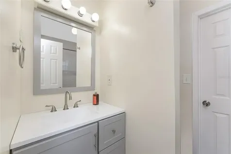 5041 N Beach Road Englewood FL 34223