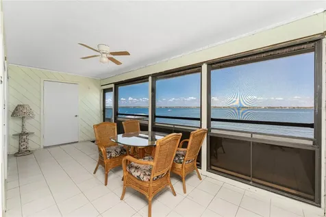 5041 N Beach Road Englewood FL 34223