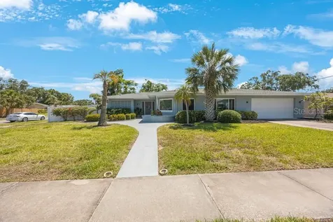 14204 Yacht Club Boulevard Seminole FL 33776