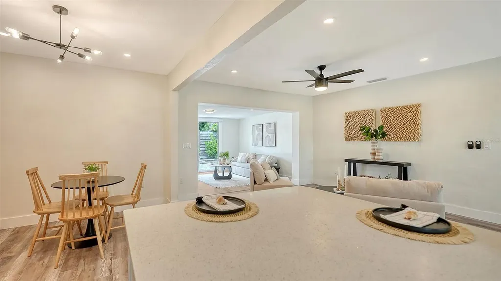 2825 Pinecrest Street Sarasota FL 34239