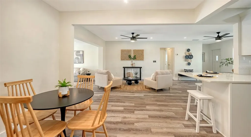 2825 Pinecrest Street Sarasota FL 34239