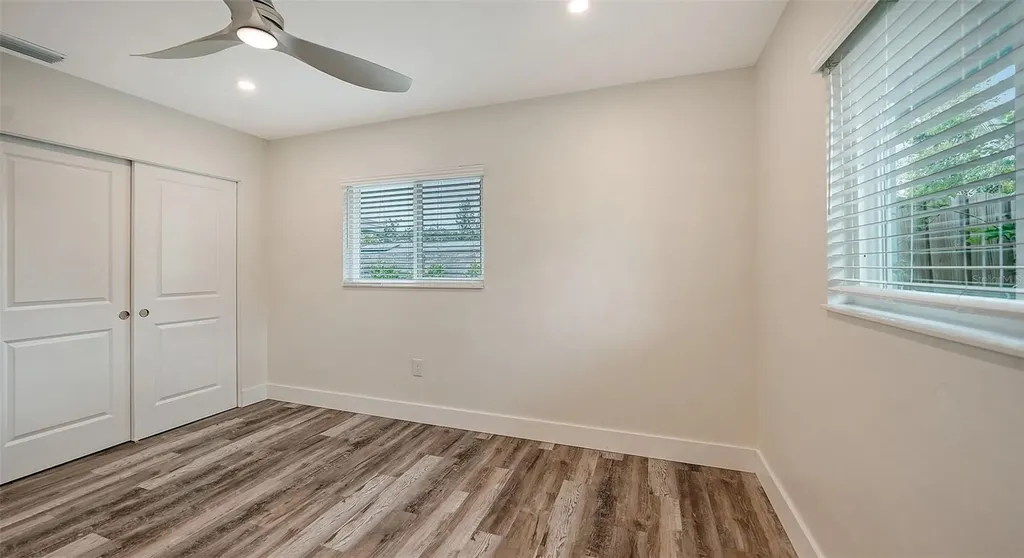 2825 Pinecrest Street Sarasota FL 34239