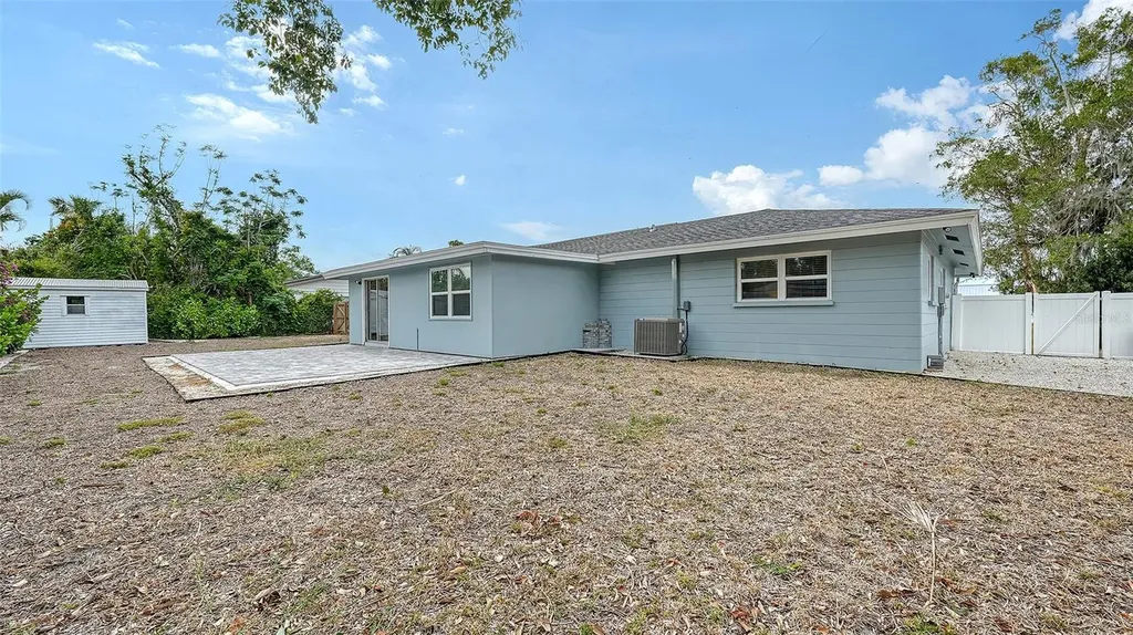 2825 Pinecrest Street Sarasota FL 34239