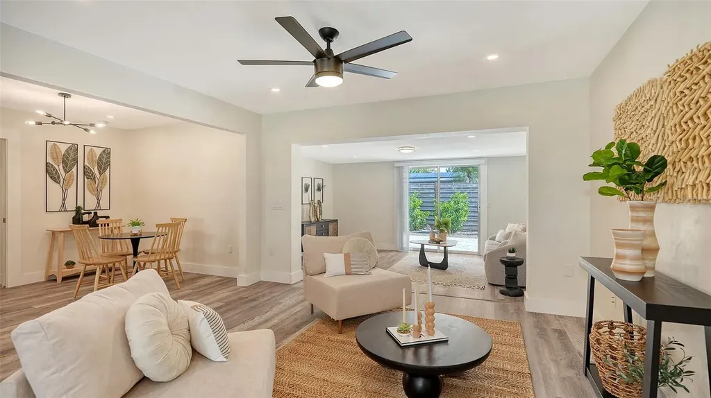 2825 Pinecrest Street Sarasota FL 34239