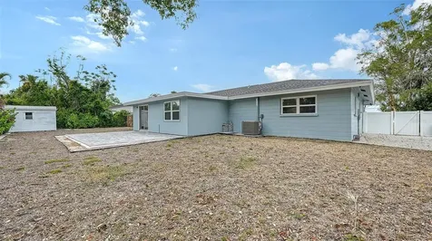 2825 Pinecrest Street Sarasota FL 34239