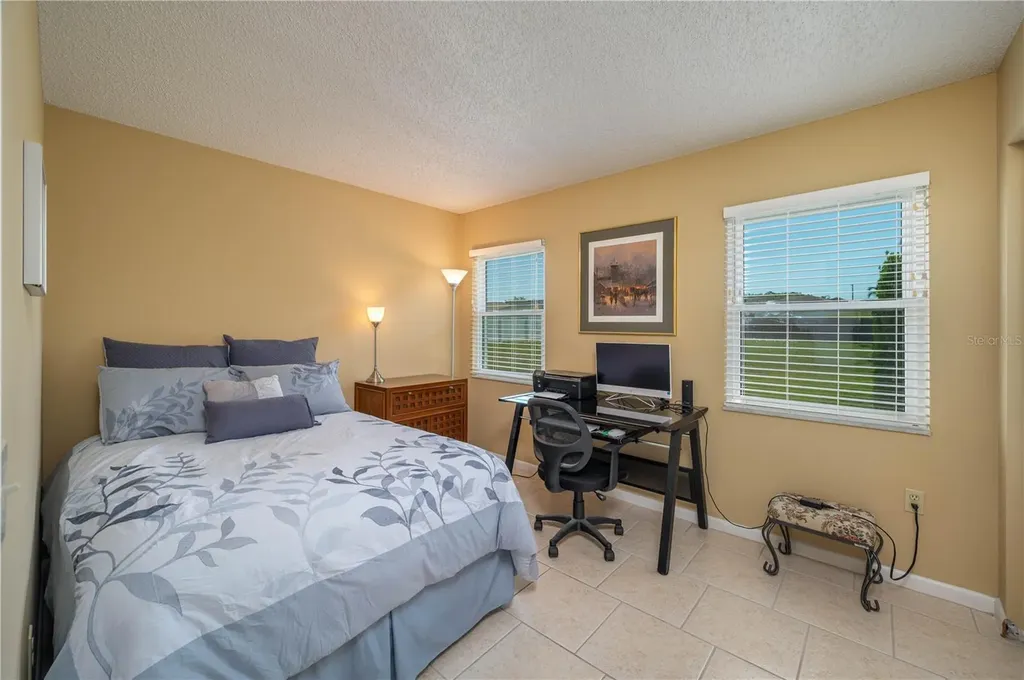 3245 Prairie Dunes Circle E Lakeland FL 33810
